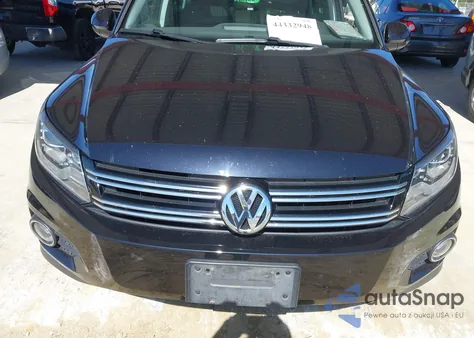 2017 Volkswagen Tiguan 2.0T Sport z USA, uszkodzony, nr VIN WVGUV7AX8HW504579